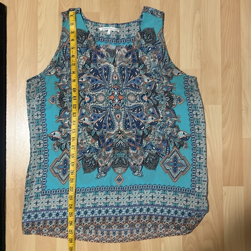 Violet & Claire Women's Tank Top - Picture 4 of 5